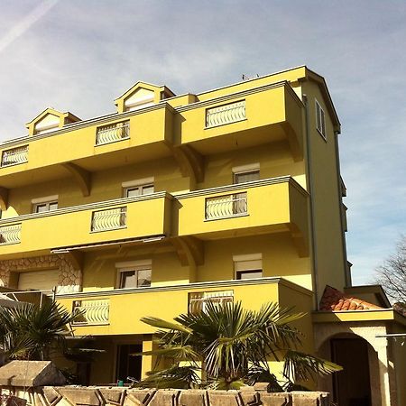 Apartments Mirjana Zadar Bagian luar foto