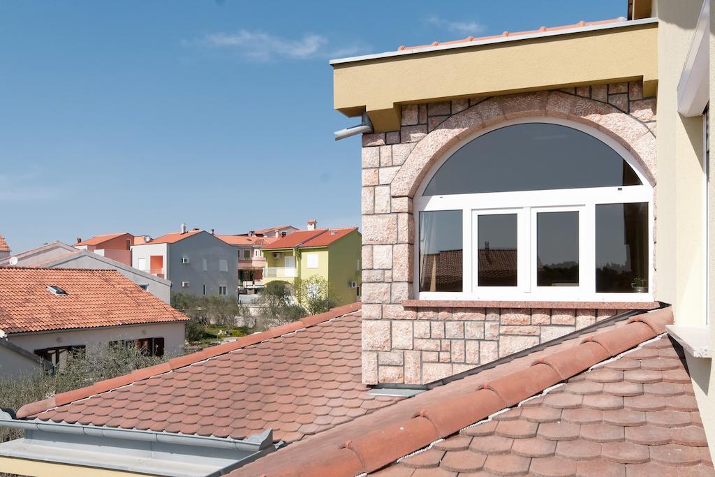 Apartments Mirjana Zadar Bagian luar foto